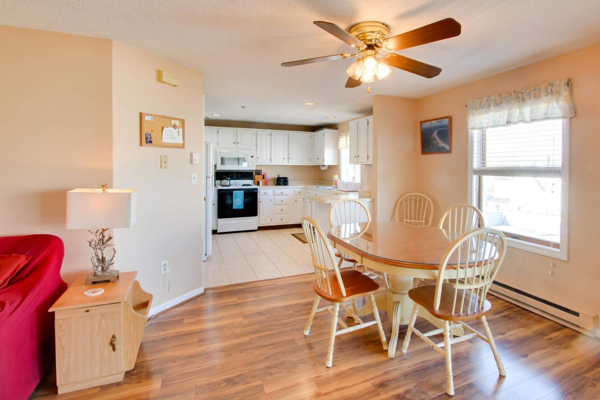Beachfront Old Orchard Beach Condo With Balcony Exterior photo